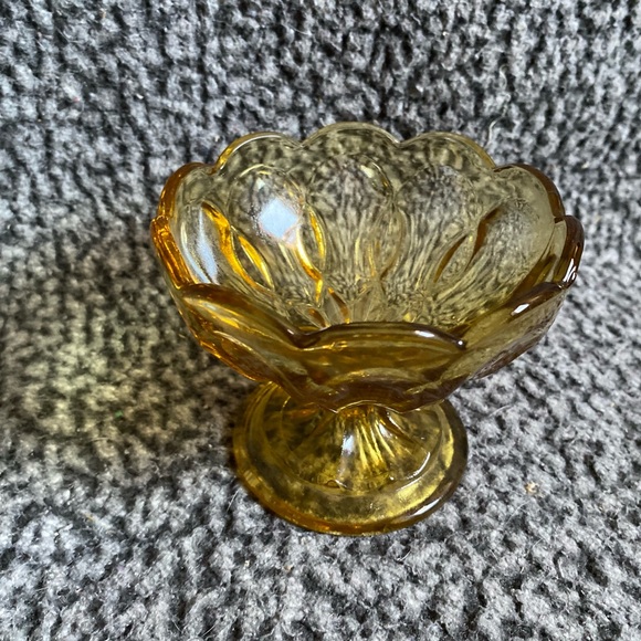 Vintage Amber Candy Dish - Picture 13 of 13